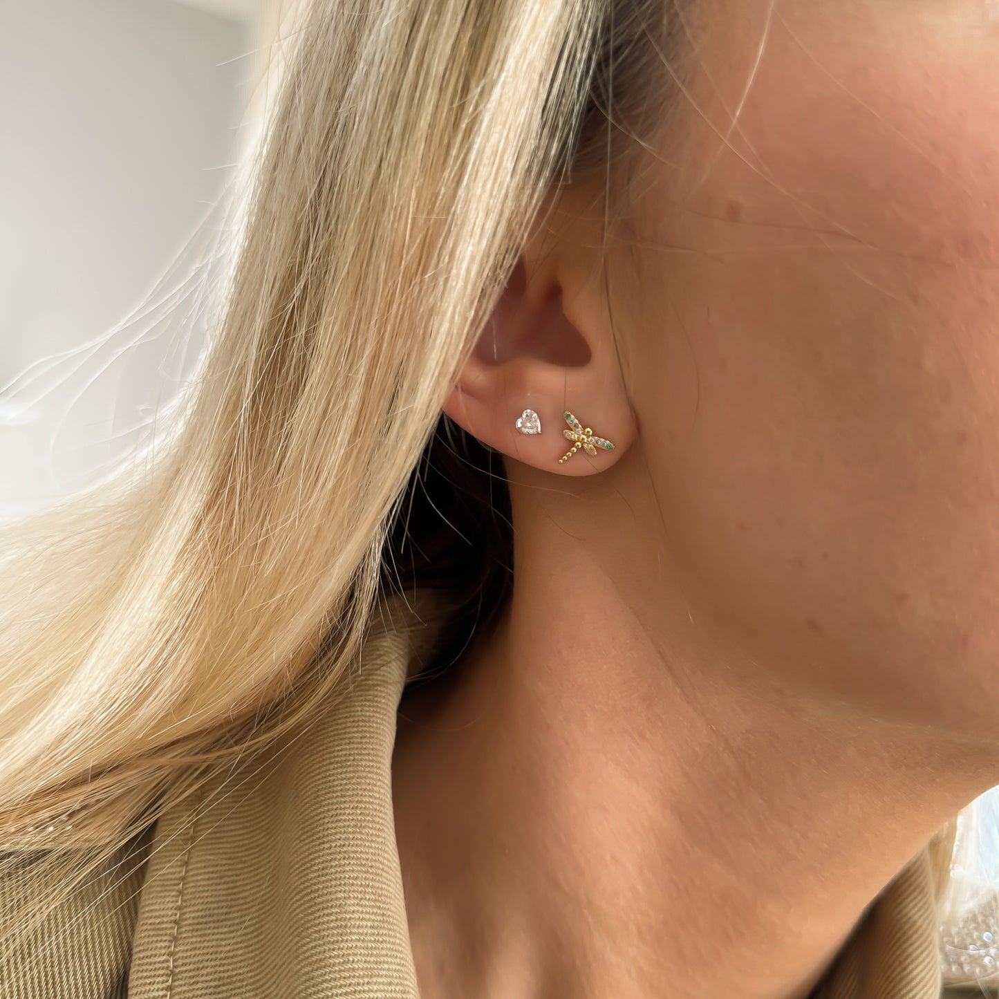 Libellula stud earrings