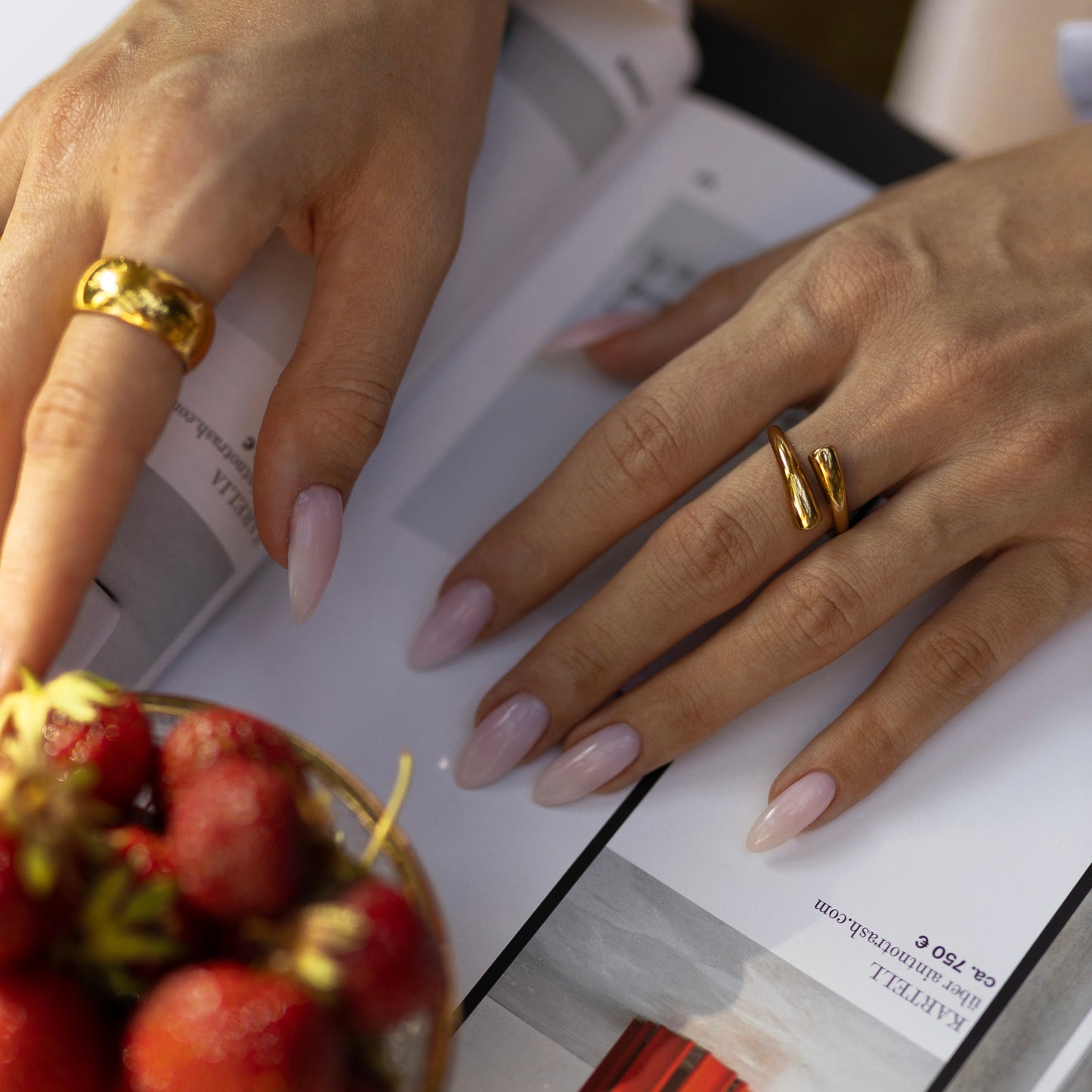 Voluta Ring