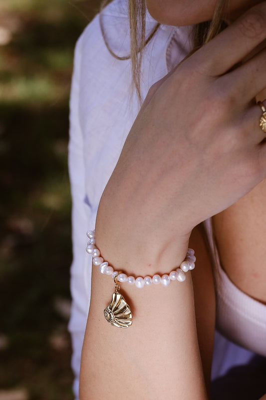 Almaré Charm