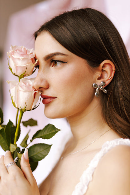 Fiocco D`Oro stud earrings