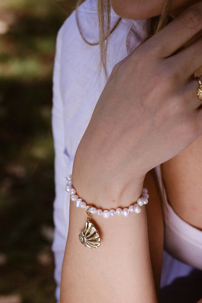 Almaré Charm